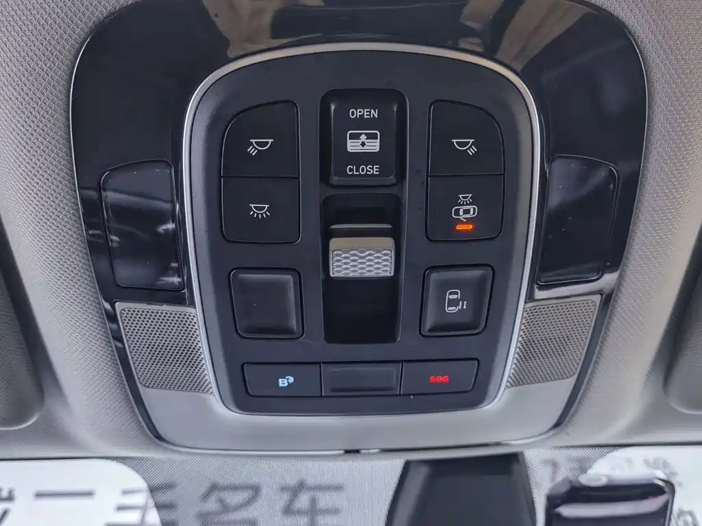 Hyundai Custo — миниатюра 16