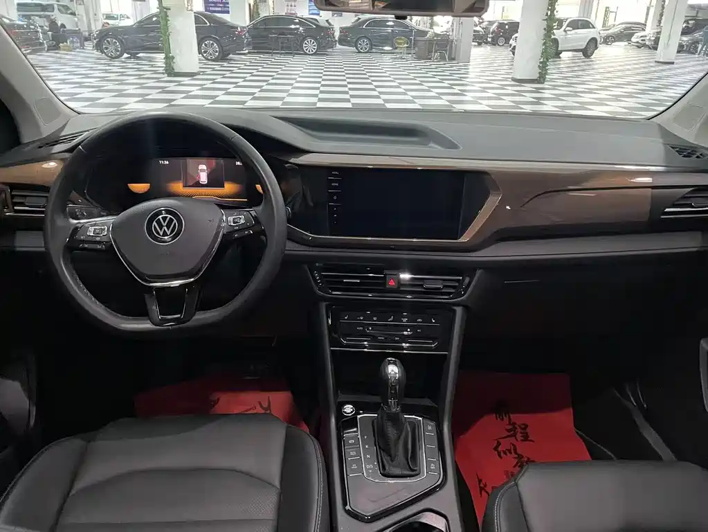 Volkswagen Tharu — миниатюра 6