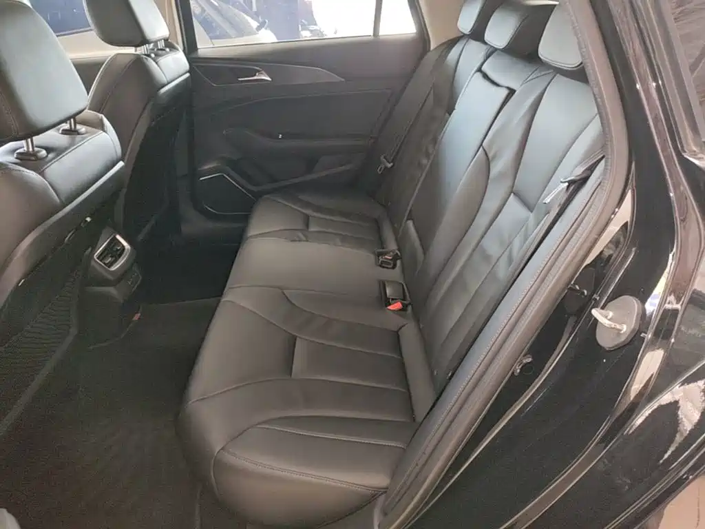 Hongqi Hongqi H5 — миниатюра 17