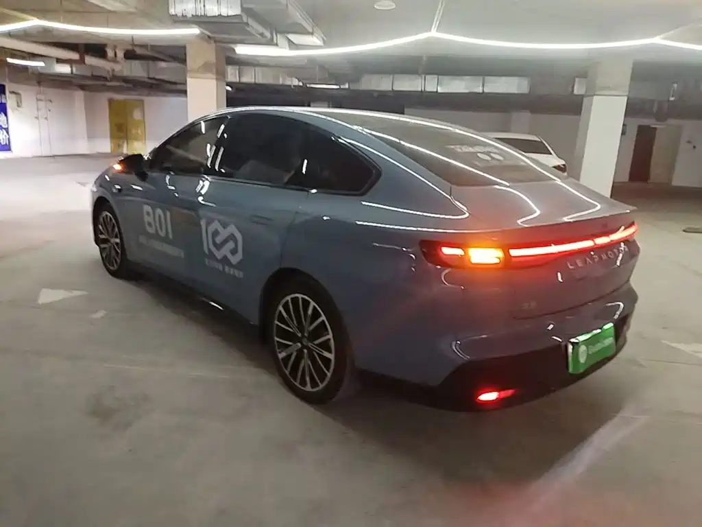 Leapmotor Leapmotor B01 — миниатюра 5