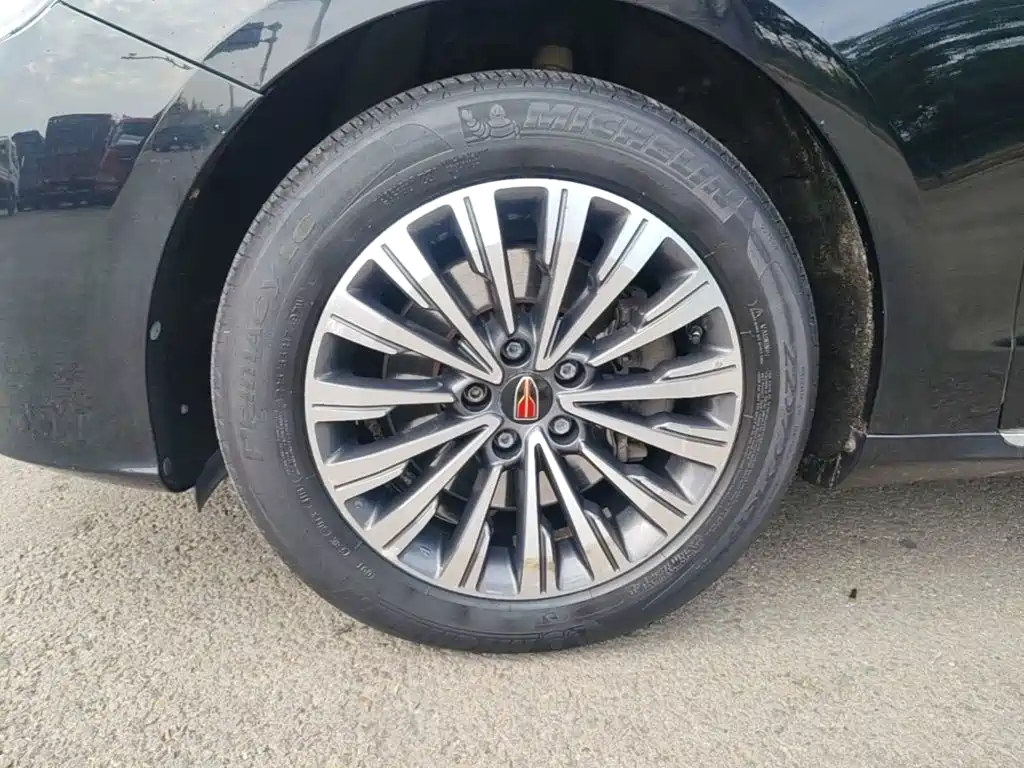 Hongqi Hongqi H7 — миниатюра 23