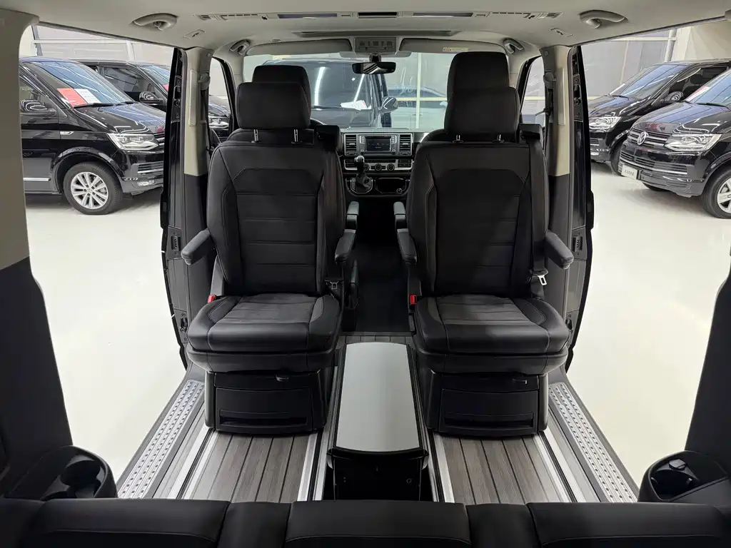 Volkswagen Multivan — миниатюра 14