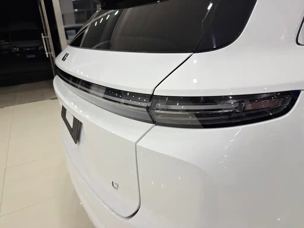 Li Auto Li L7 — миниатюра 16