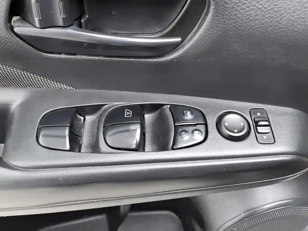 Nissan Kicks — миниатюра 9