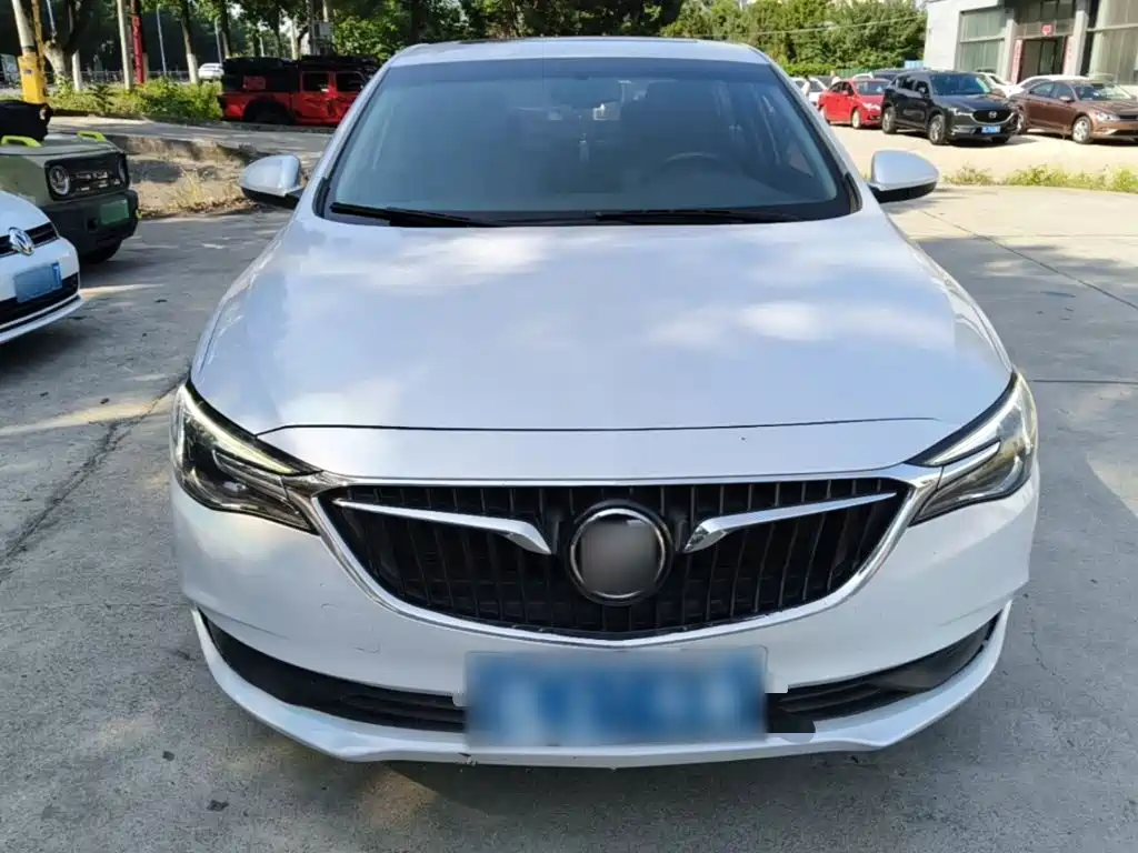 Buick Excelle — миниатюра 3
