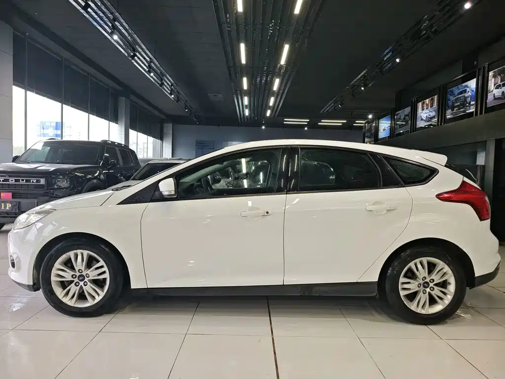 Ford Focus — миниатюра 4