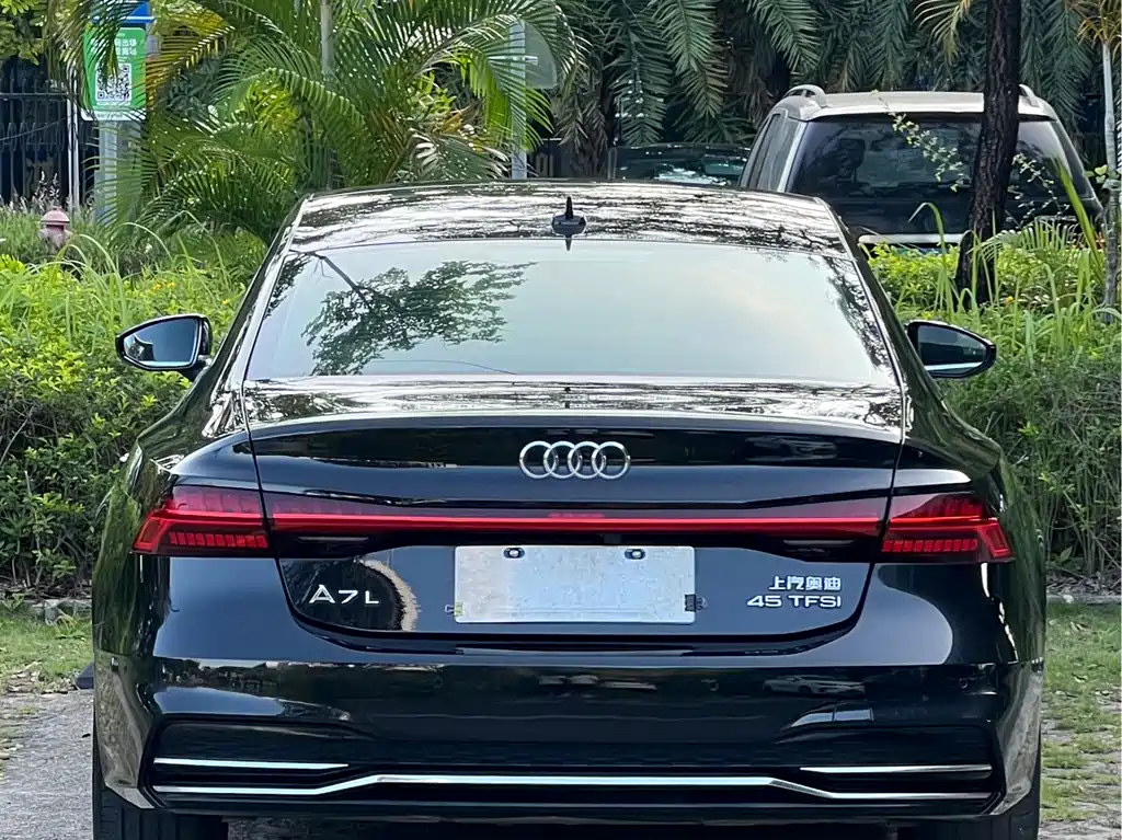 Audi A7L 2022 45 TFSI S-line