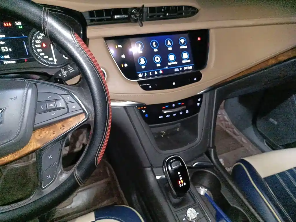 Cadillac XT5 — миниатюра 14