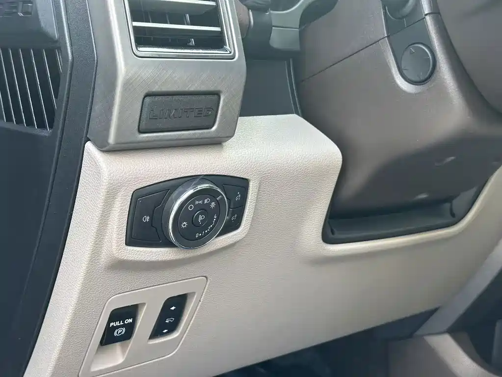 Ford F-150 Raptor — миниатюра 20