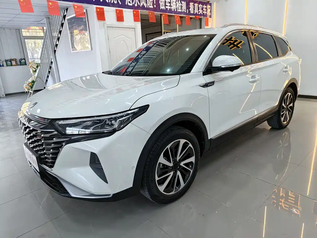 DONGFENG AX7