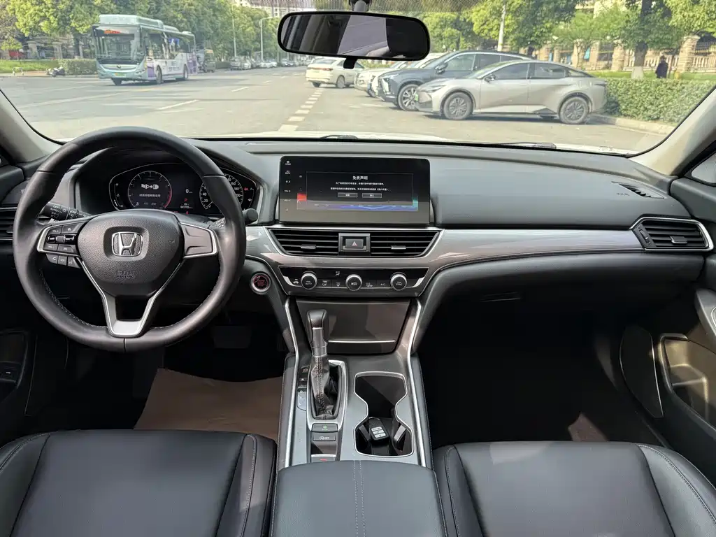 Honda Accord 2022 260TURBO Luxury