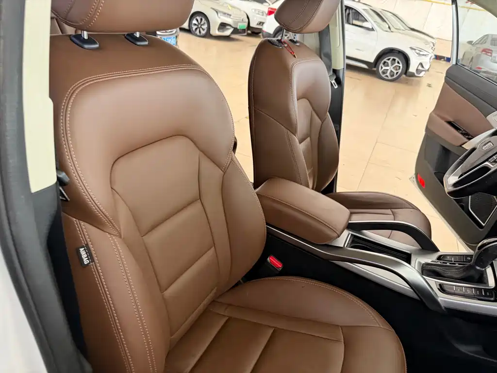 Geely Boyue — миниатюра 24
