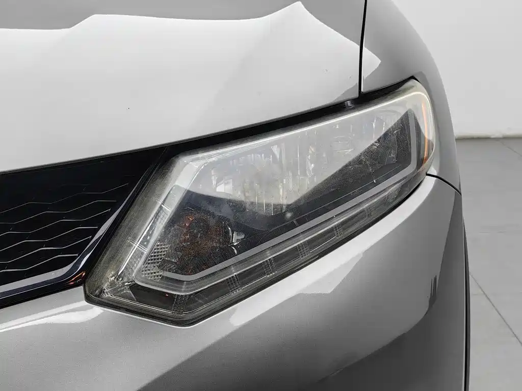 Nissan X-Trail — миниатюра 7