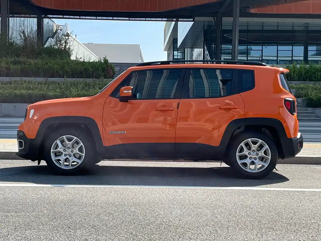 Jeep Renegade — миниатюра 2