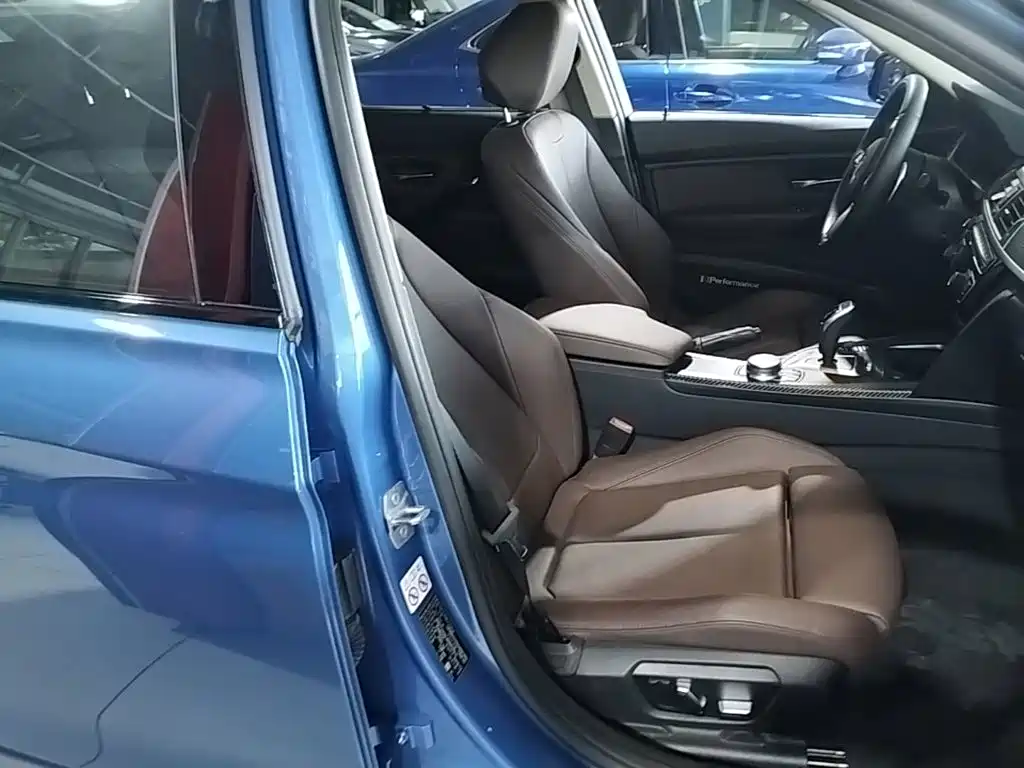 BMW 3 Series — миниатюра 25