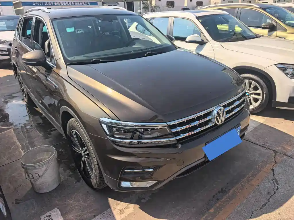 Volkswagen Tiguan L — миниатюра 3