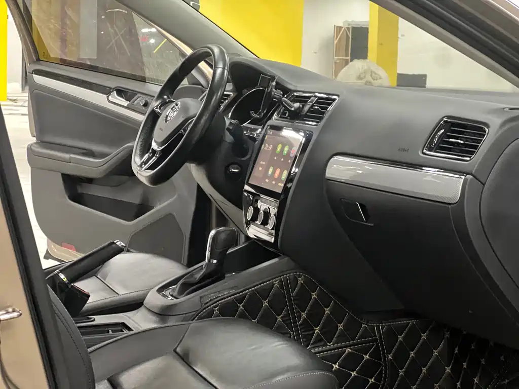 Volkswagen Sagitar — миниатюра 7