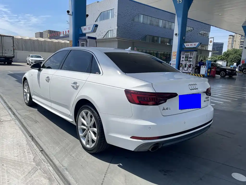 Audi A4L — миниатюра 3