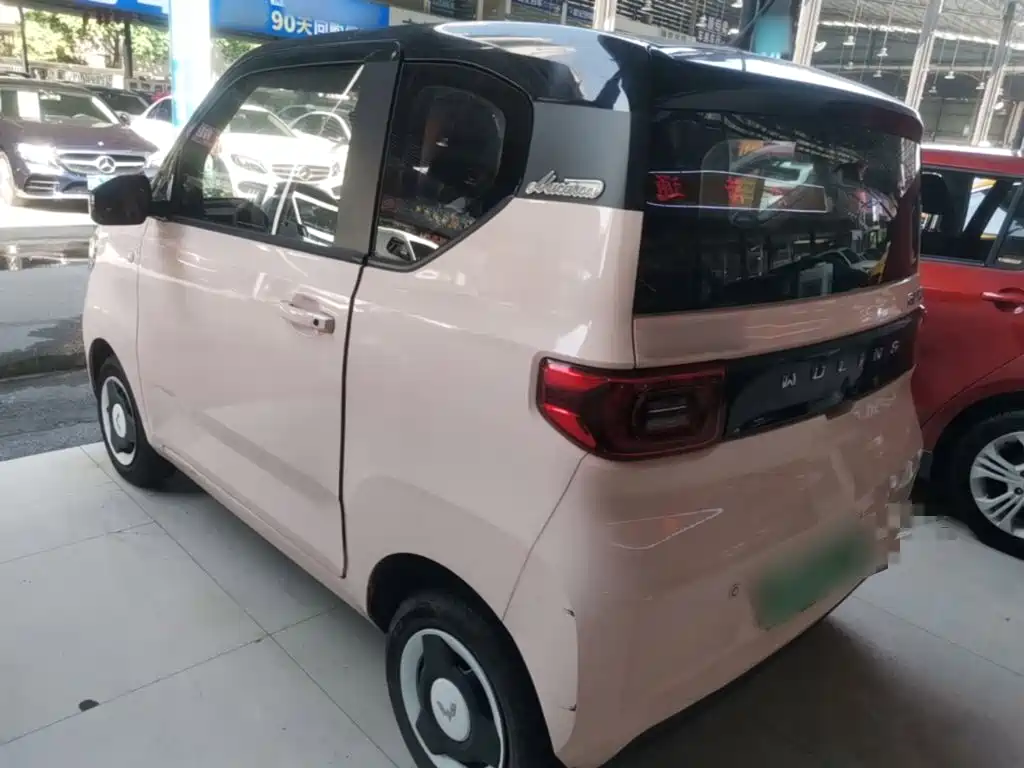 Wuling MINIEV — миниатюра 5