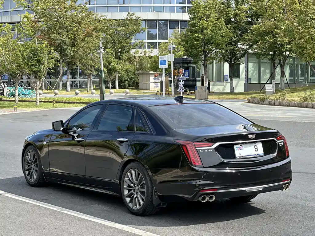 Cadillac CT6 — миниатюра 7