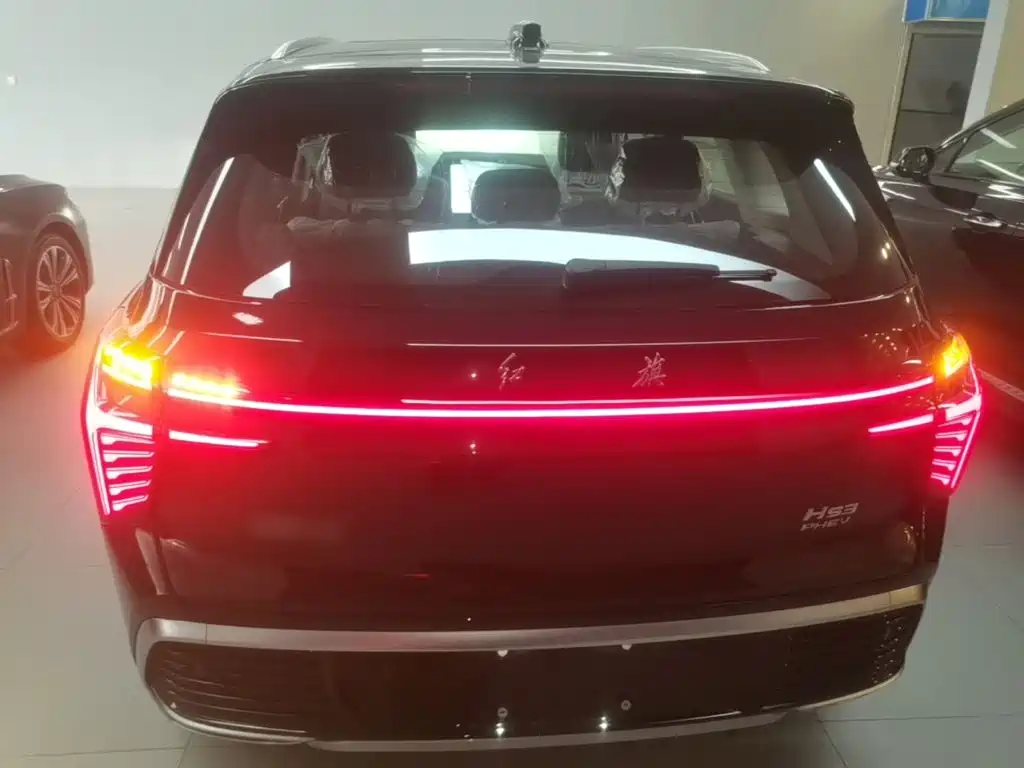 Hongqi Hongqi HS3 PHEV — миниатюра 6