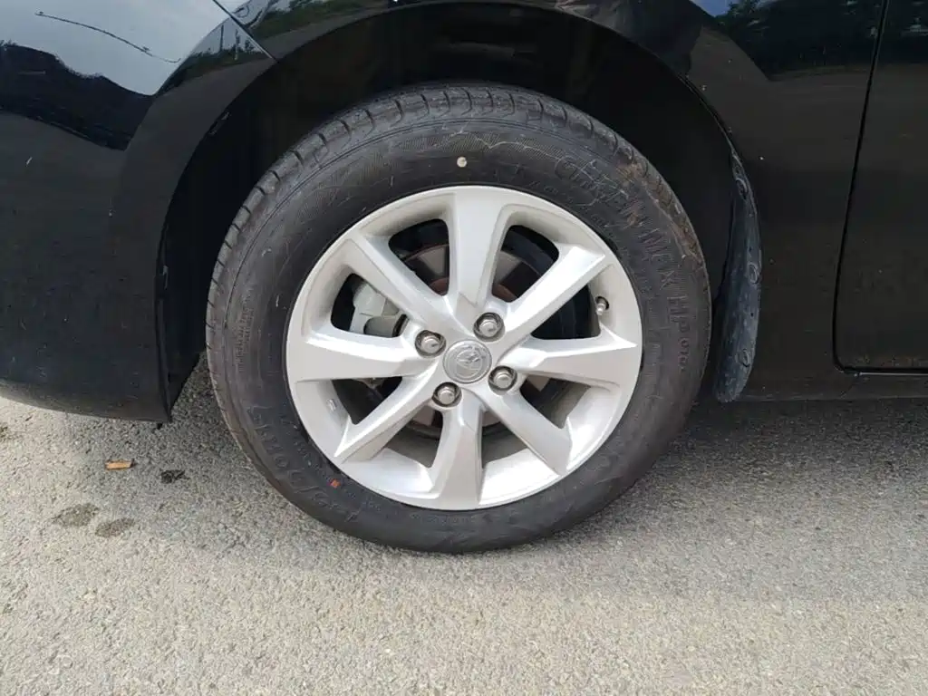 Toyota Yaris L — миниатюра 23