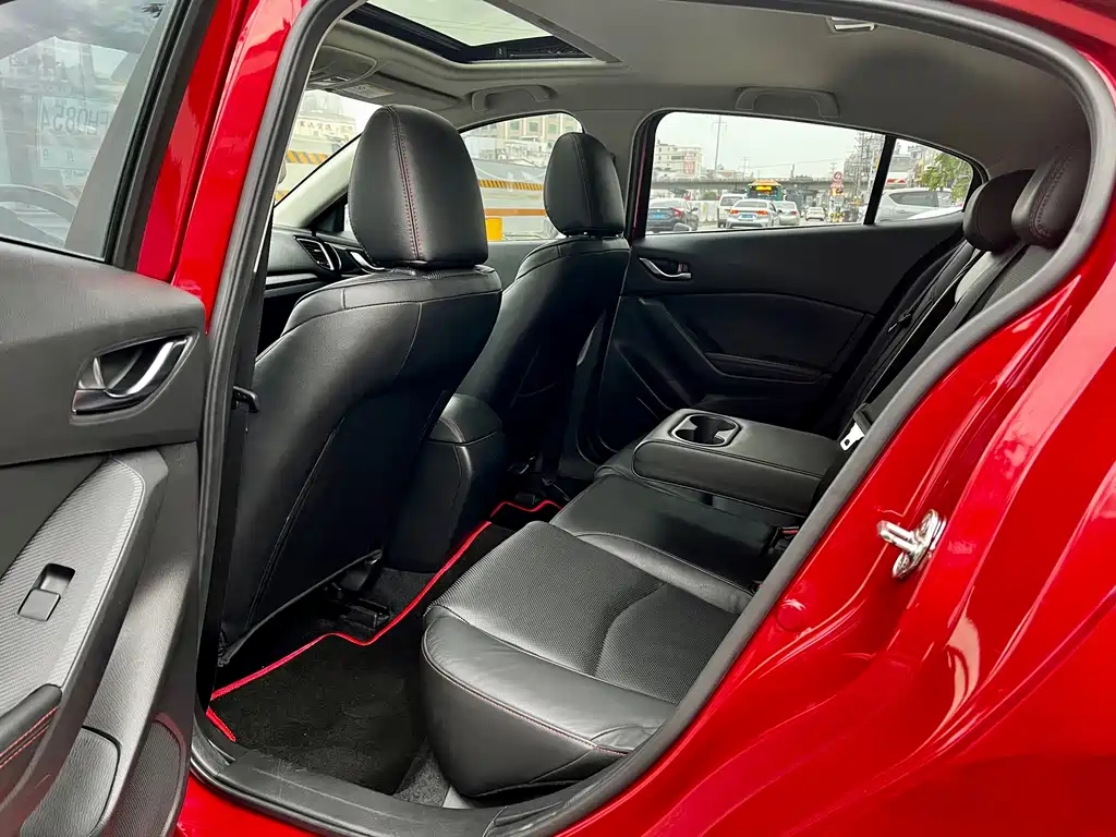 Mazda 3 Axela — миниатюра 7