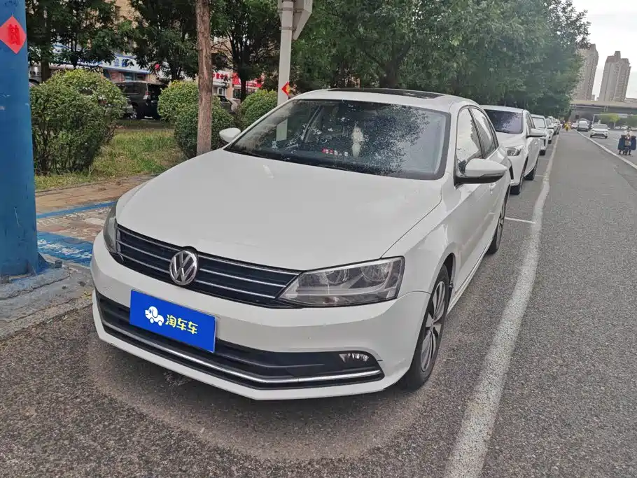 Volkswagen Sagitar
