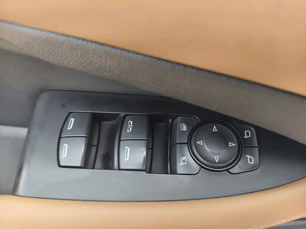 Buick LaCrosse — миниатюра 16