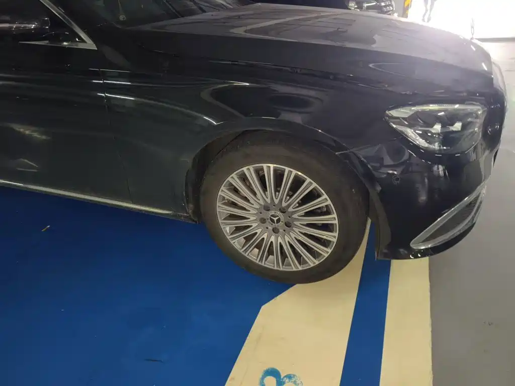 Mercedes-Benz E-Class — миниатюра 24