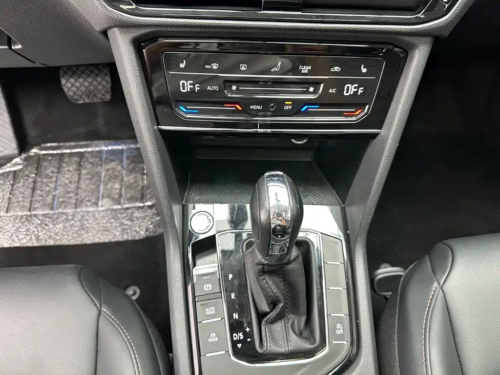 Volkswagen Tharu — миниатюра 11
