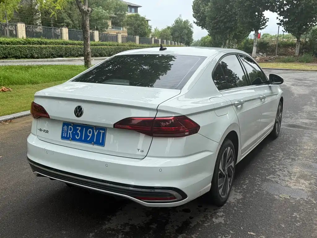 Volkswagen Bora — миниатюра 7