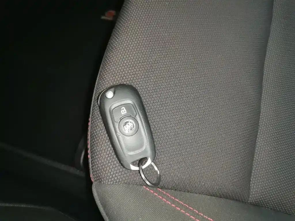 Buick Verano — миниатюра 9