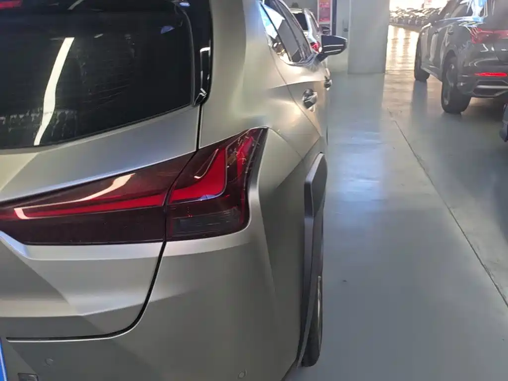 Lexus UX — миниатюра 8