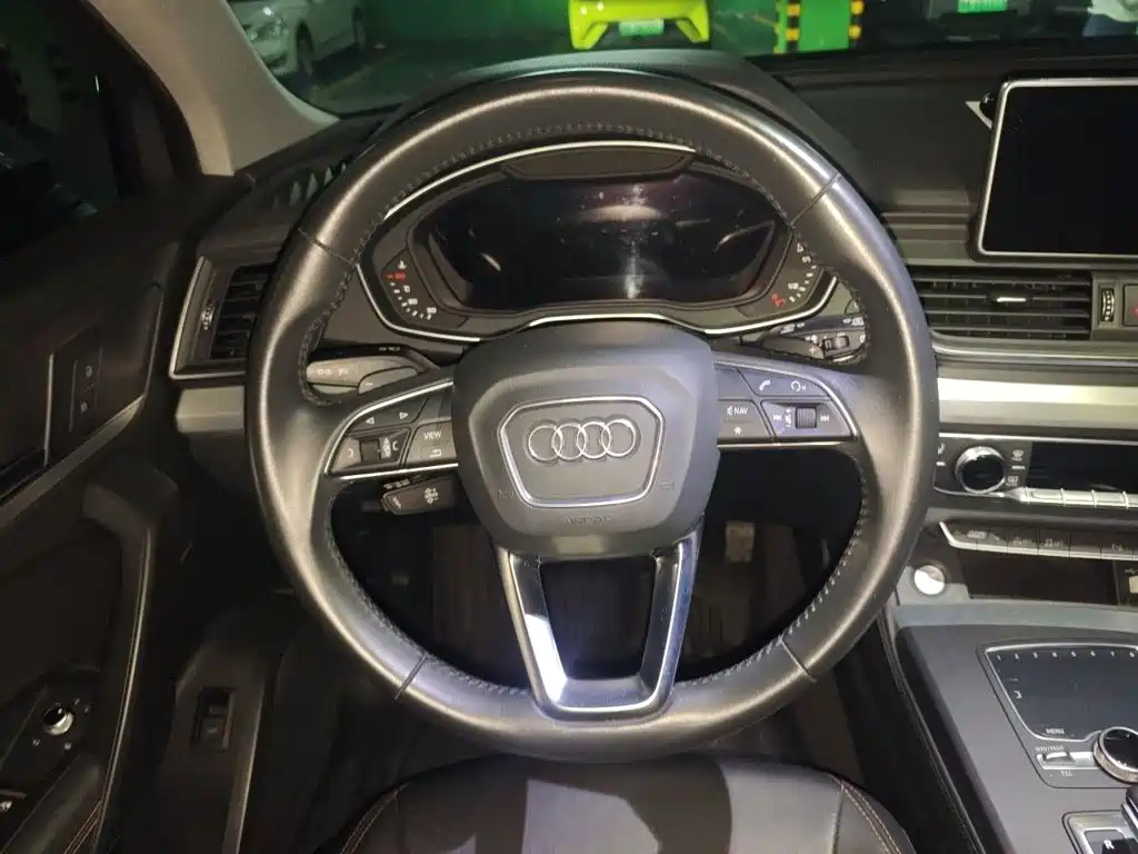 Audi Q5L — миниатюра 3