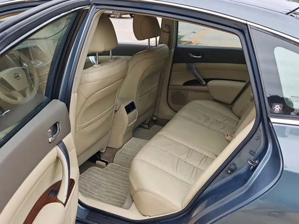 Nissan Teana — миниатюра 9
