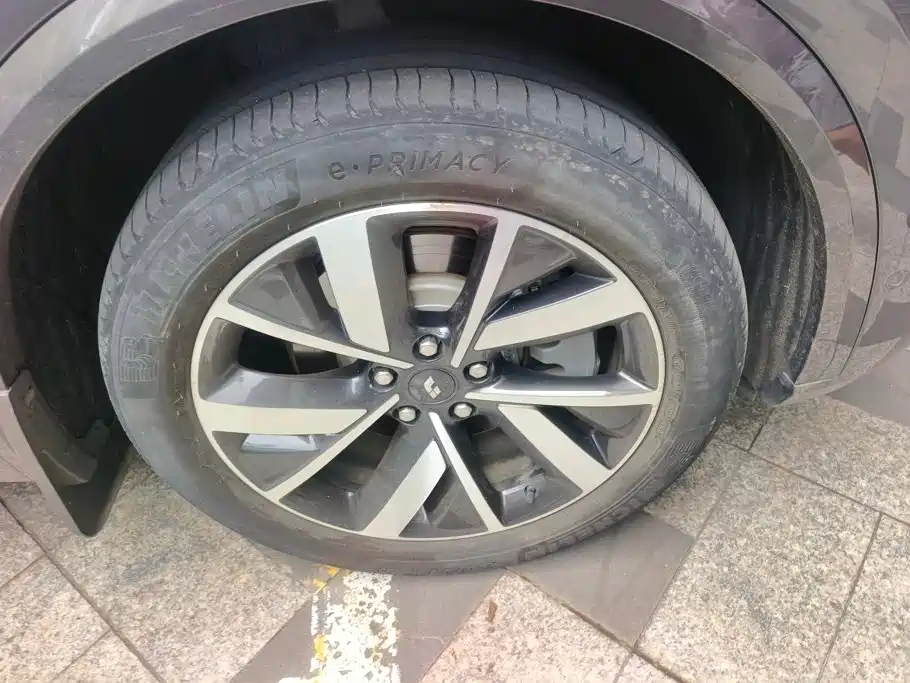 Li Auto Li L8 — миниатюра 6