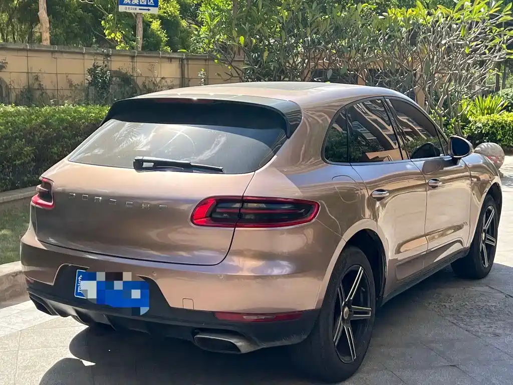 Porsche Macan — миниатюра 4