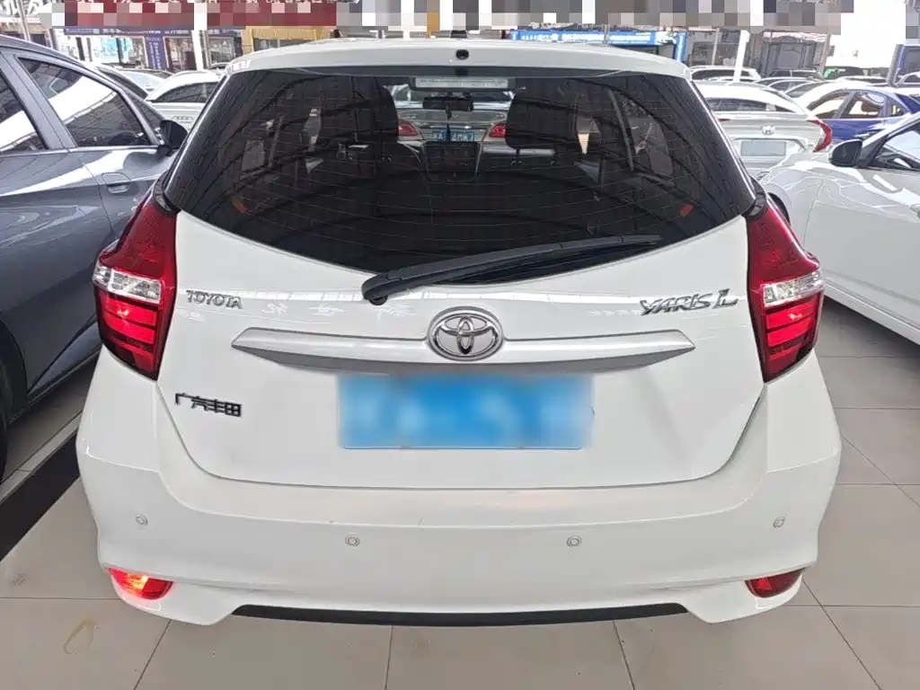 Toyota Yaris L — миниатюра 6