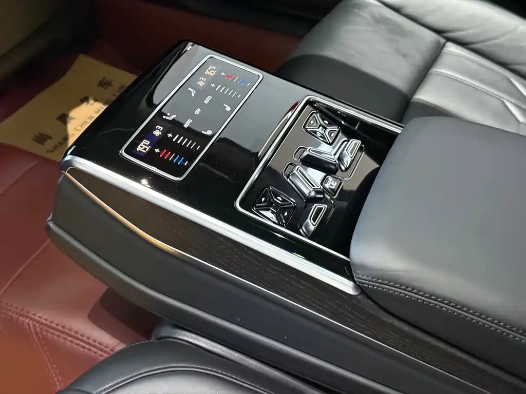 Audi A8 — миниатюра 11