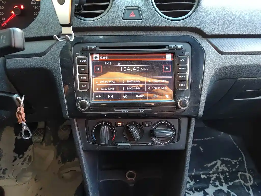 Volkswagen Jetta — миниатюра 14
