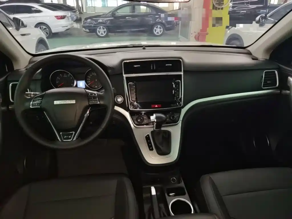 Haval M6 — миниатюра 10