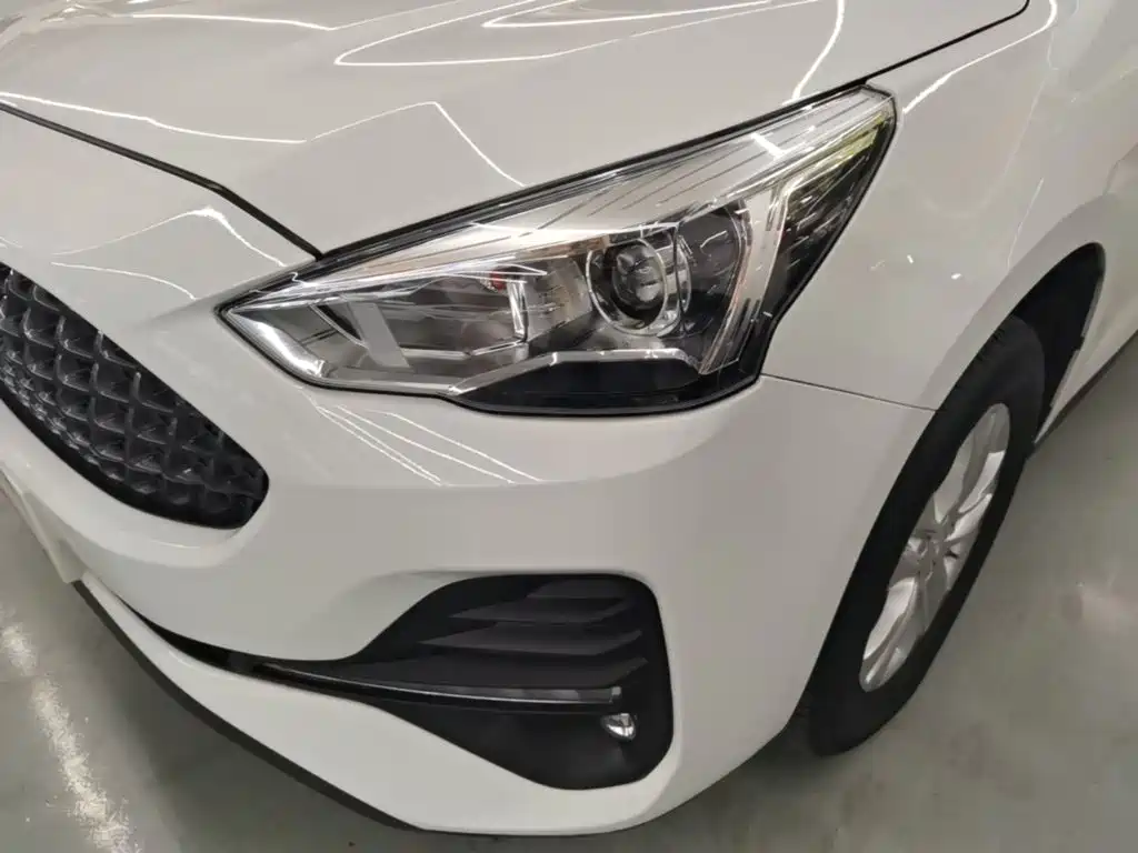 Haval M6 — миниатюра 24