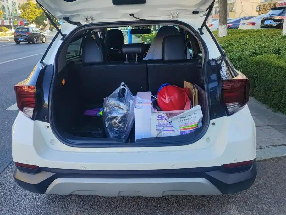 Toyota Yaris L — миниатюра 4
