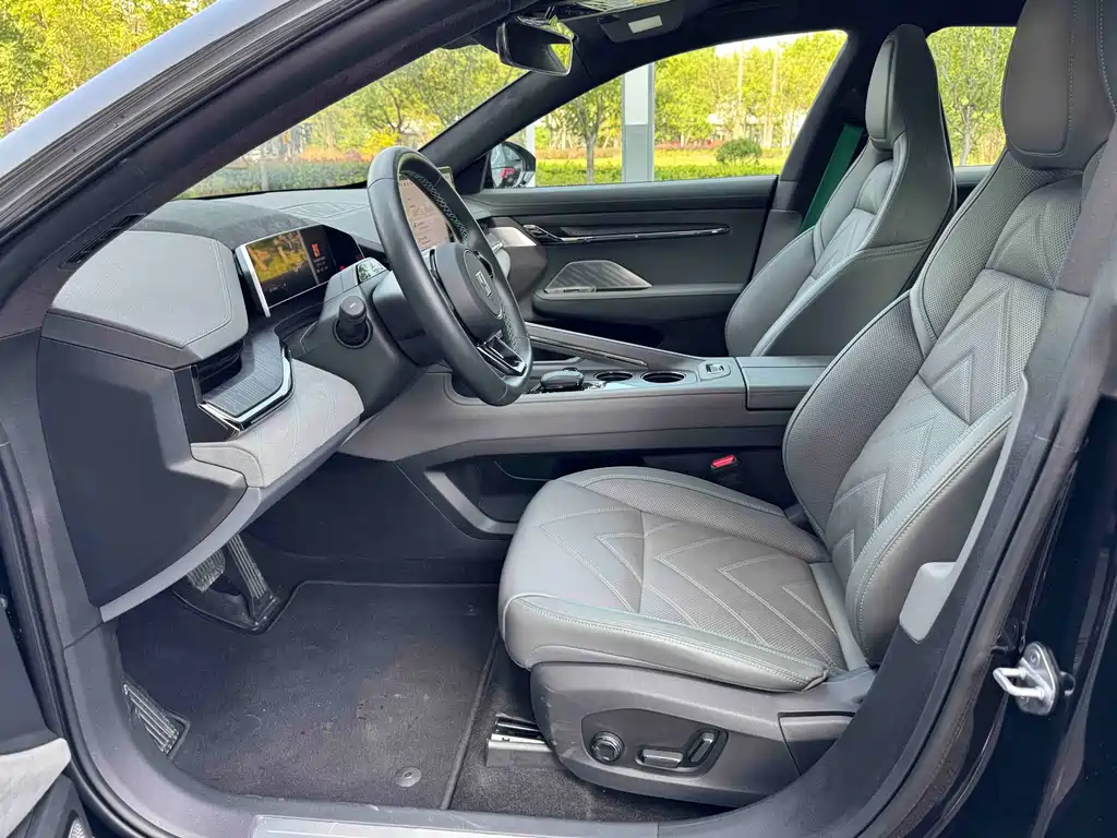 ZEEKR EXTREME KRYPTON 001