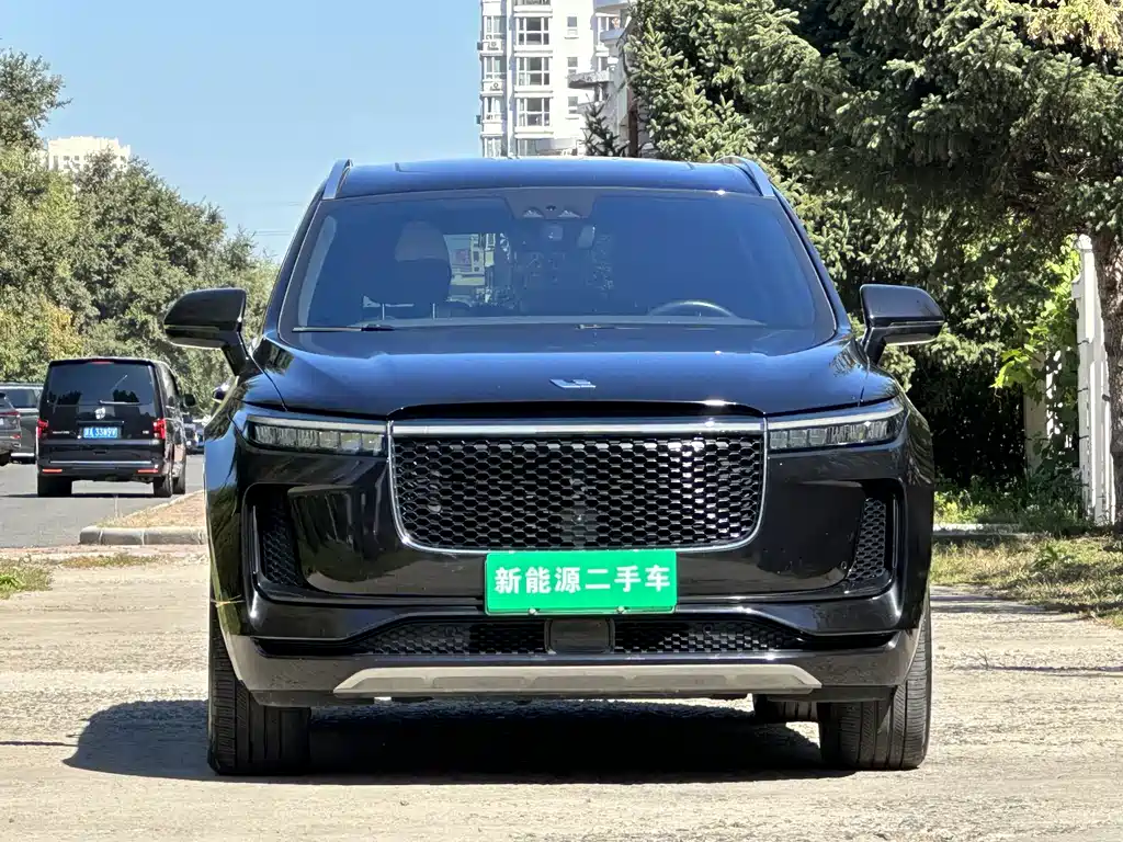 Li Auto Li ONE — миниатюра 2