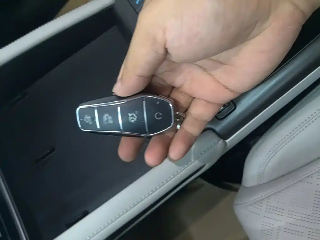 BYD Yuan UP — миниатюра 9
