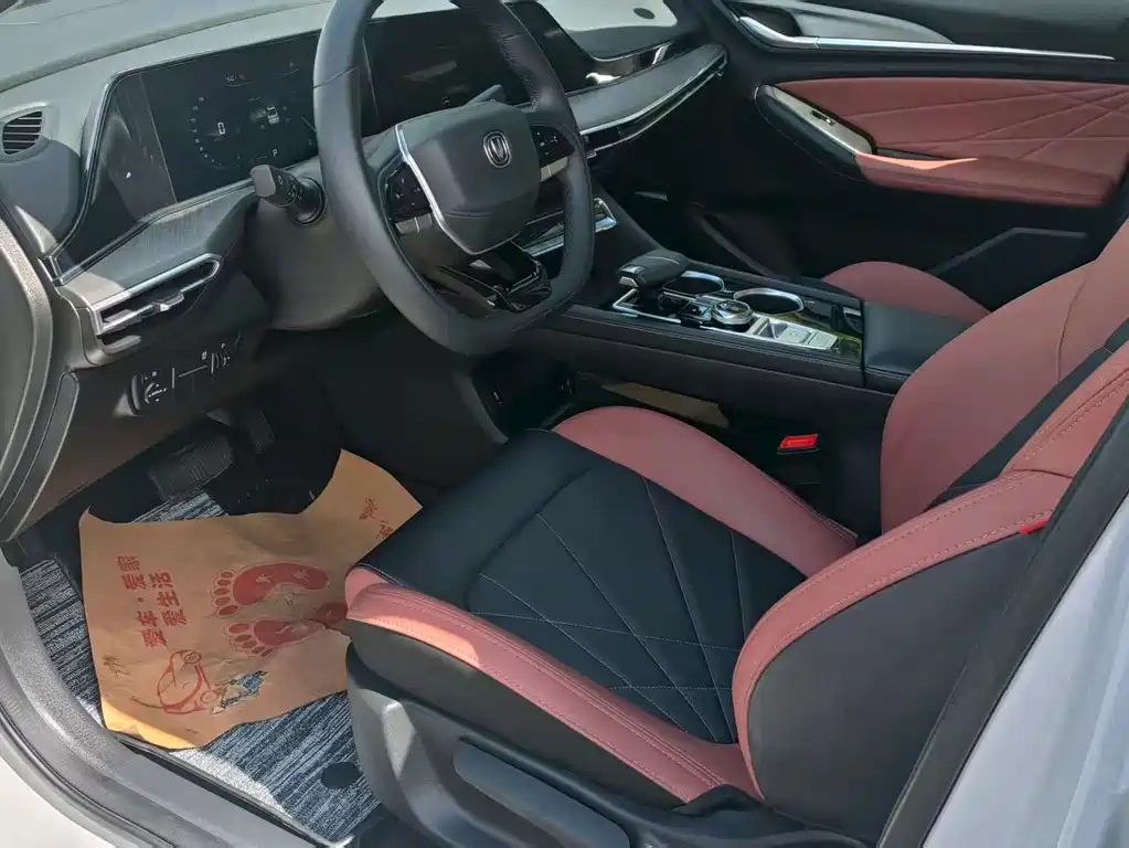 Changan Eado — миниатюра 4