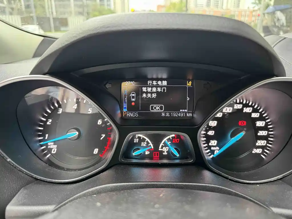 Ford Kuga — миниатюра 8