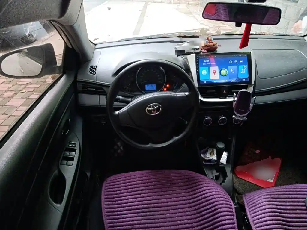 Toyota Yaris L — миниатюра 11